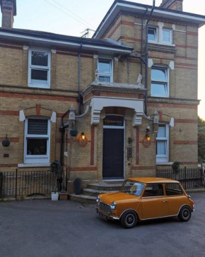 The Victorian lodge